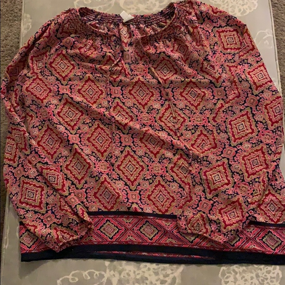 Patterned Gap blouse size Large
